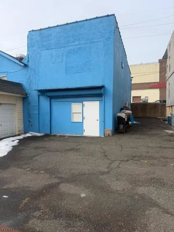 57 8Th Ave, Passaic City, NJ 07055