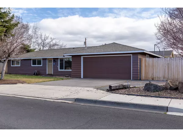 1650 SW 16TH ST, Redmond, OR 97756