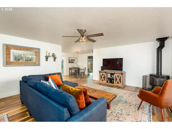 1650 SW 16TH ST, Redmond, OR 97756