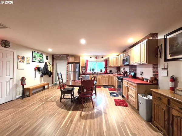 La Grande, OR 97850,2904 N 3RD ST