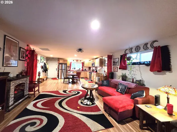 La Grande, OR 97850,2904 N 3RD ST