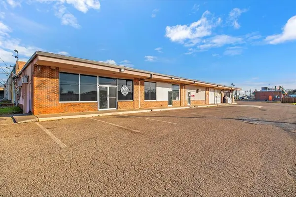 5601 E Lancaster Avenue, Fort Worth, TX 76112