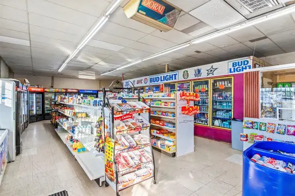 5601 E Lancaster Avenue, Fort Worth, TX 76112