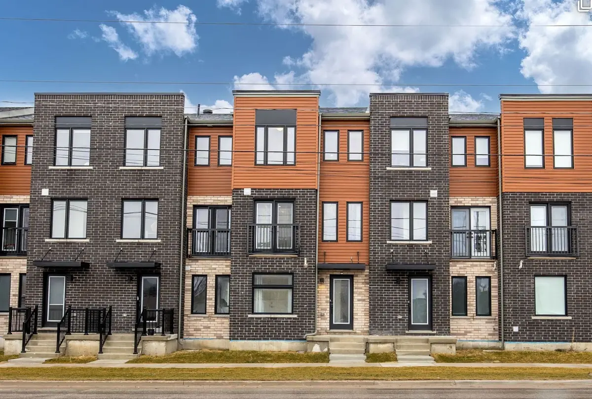 119 Fairlane AVE, Barrie, ON L9J 0M5