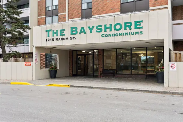 1210 Radom ST #209, Pickering, ON L1W 2Z3