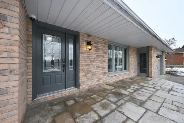 6439 20th Side Road, Essa, ON L0M 1B0