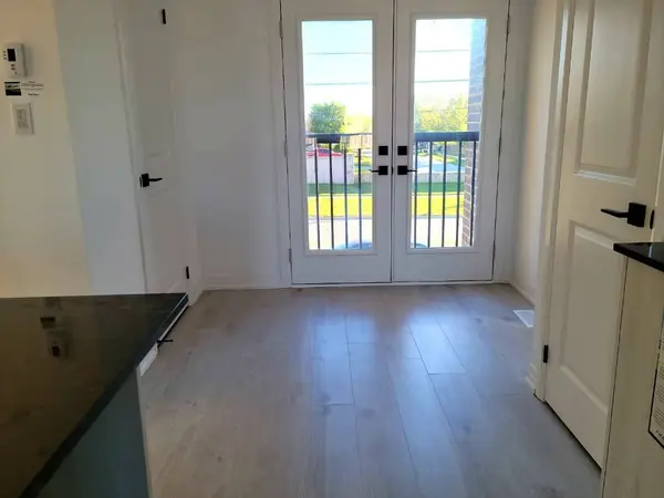 119 Fairlane AVE, Barrie, ON L9J 0M5