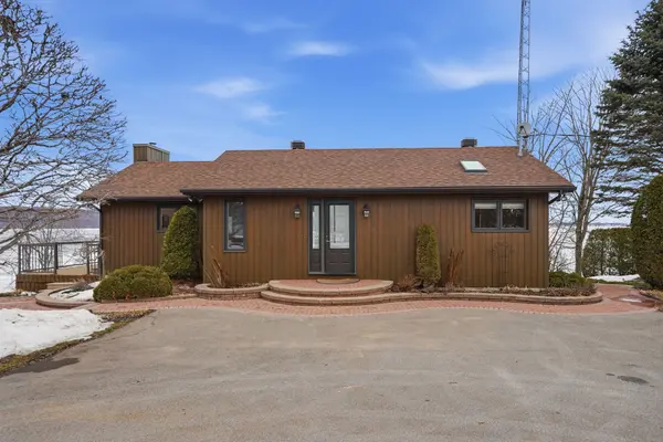 2176 Bay RD, Champlain, ON K0B 1K0