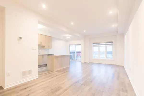 61 Soho ST #10, Hamilton, ON L8J 0M6