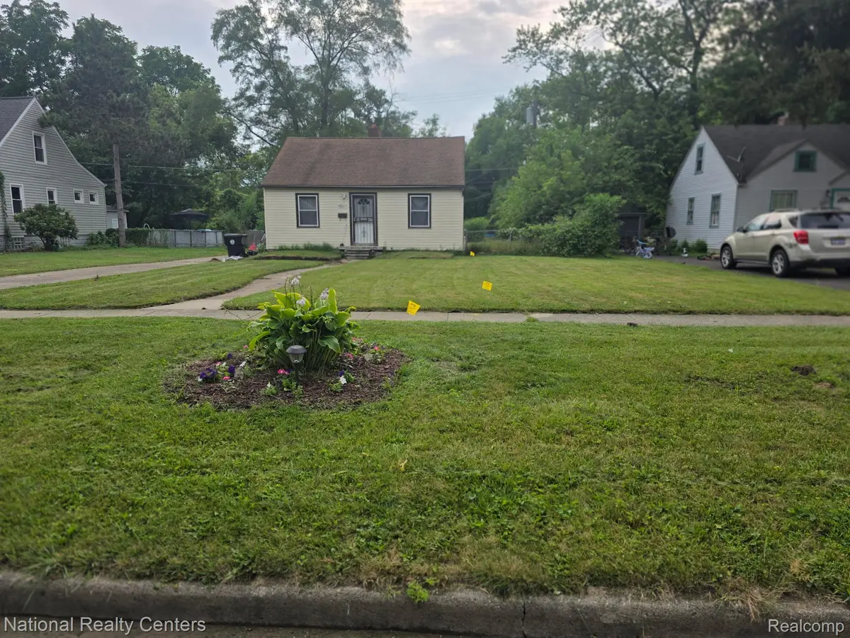 19919 S Five Points ST S, Redford Charter Township, MI 48240