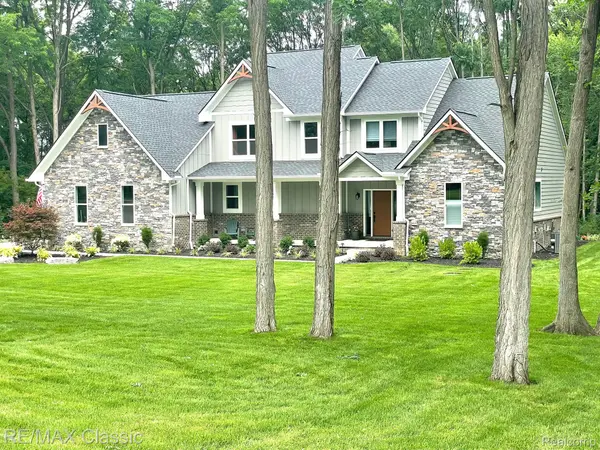 2323 Canterwood, Highland Twp, MI 48357