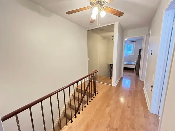 3025 Cedarglen Gate #33, Mississauga, ON L5C 2V7