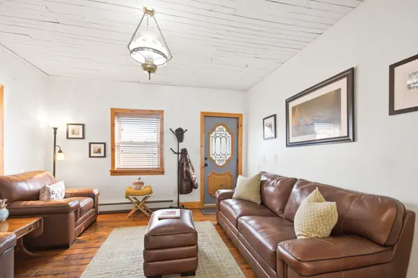 29 Factory RD, Quinte West, ON K0K 3E0