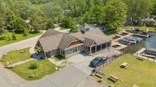 1082 SHAMROCK MARINA RD #70, Gravenhurst, ON P0E 1G0