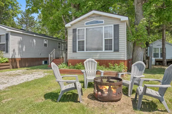 1082 SHAMROCK MARINA RD #70, Gravenhurst, ON P0E 1G0