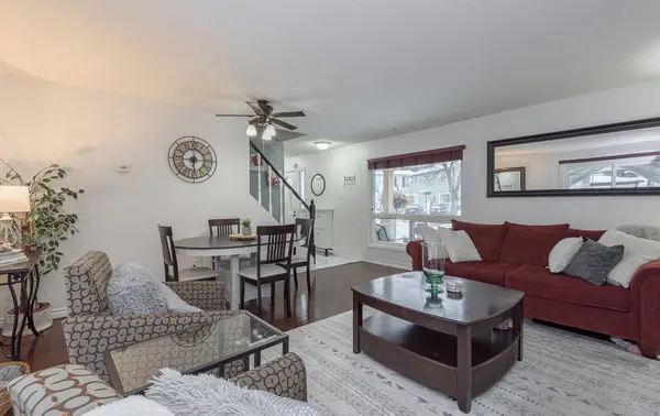 4 Heatherside CT, Brampton, ON L6S 1N9