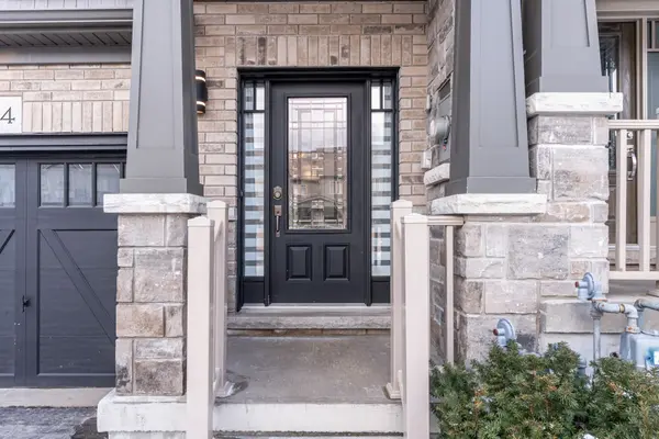 14 Winterton CT, Orangeville, ON L9W 7N5