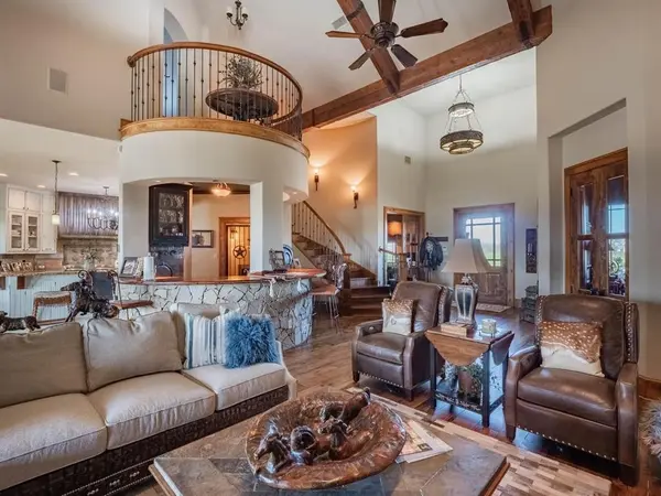 806 Fm 407 E, Argyle, TX 76226