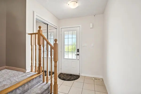 85 Thompson RD, Haldimand, ON N3W 2G9