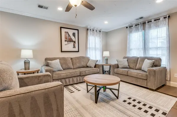 4806 W University Boulevard, Dallas, TX 75209