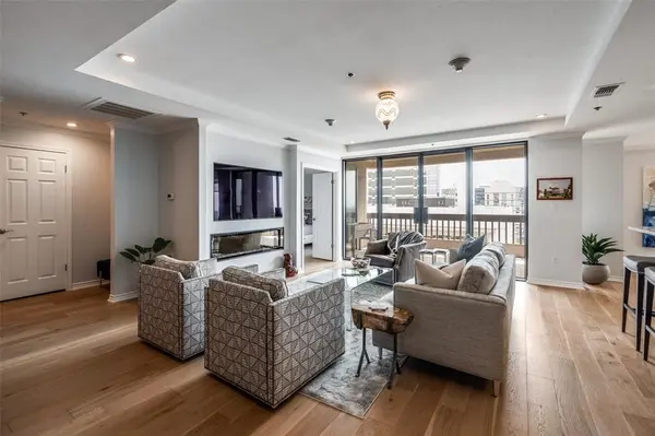 Dallas, TX 75225,5909 Luther Lane #1601