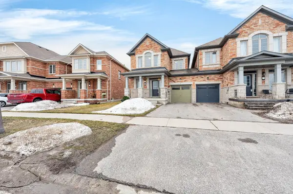 73 Jim Mortson DR, East Gwillimbury, ON L9N 0R8
