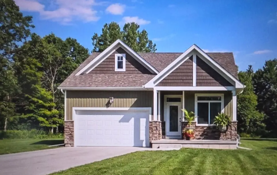 8 MacKenzie John CRES, Brighton, ON K0K 1H0