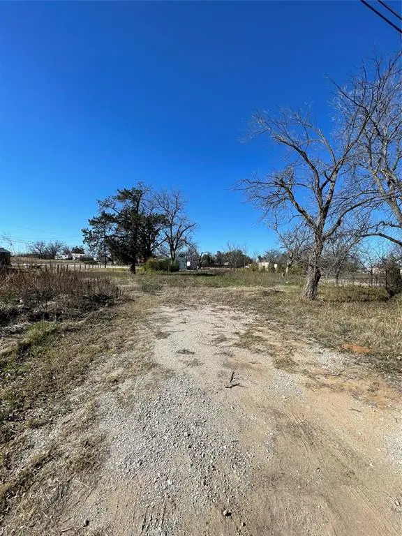 300 Starkey Street, Bangs, TX 76823