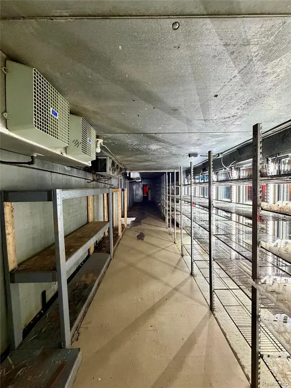 28418 Telegraph RD, Flat Rock, MI 48134