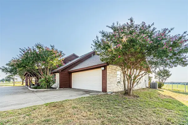 6840 Fm 424, Cross Roads, TX 76227