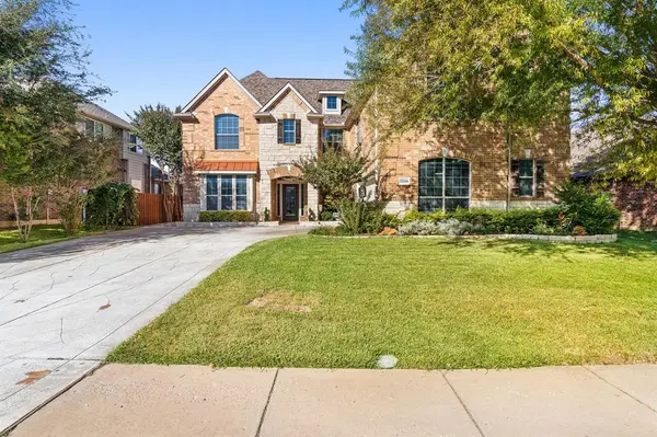 2228 Condor Street, Grand Prairie, TX 75052