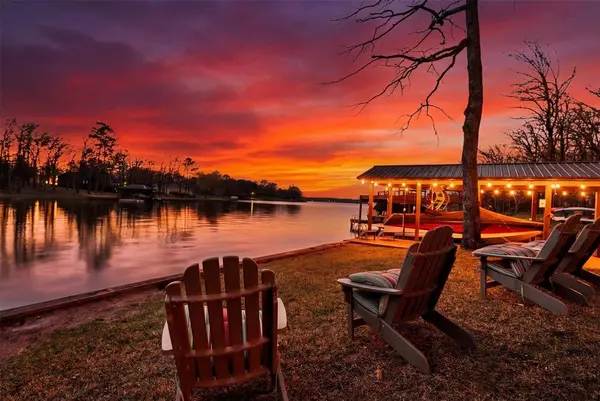 115 Larsen Ln, Scroggins, TX 75480