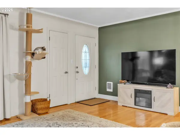 Longview, WA 98632,835 20TH AVE