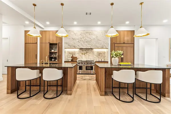 Dallas, TX 75230,6123 Northaven Road