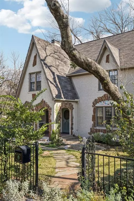 Dallas, TX 75208,1022 N Montclair Avenue