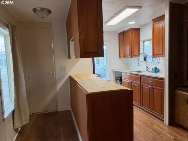 Portland, OR 97236,16901 SE DIVISION ST #36