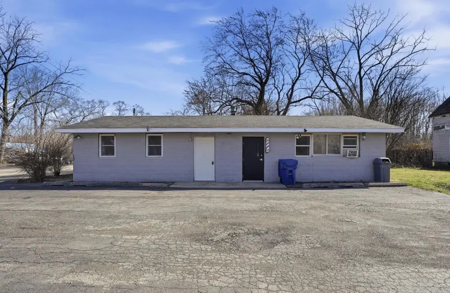 107 S Crystal AVE, Benton Twp, MI 49022