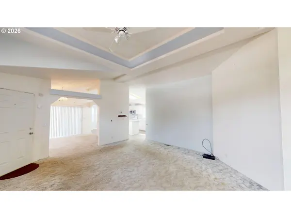 870 HASSETT ST, Brookings, OR 97415