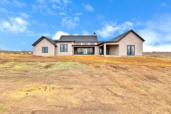 7256 Tom Trails, Krum, TX 76249
