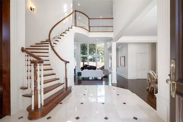 Dallas, TX 75230,6631 Meadow Road