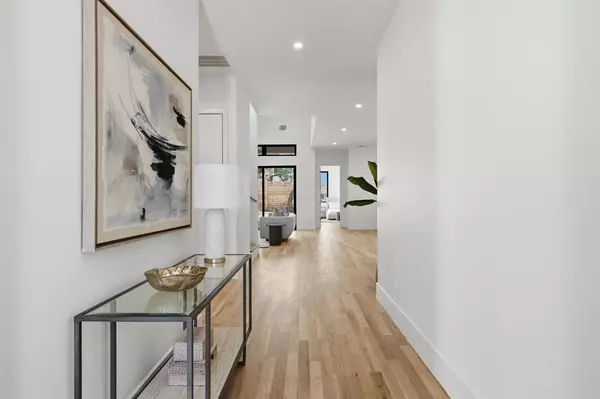 Dallas, TX 75218,8806 Diceman Drive