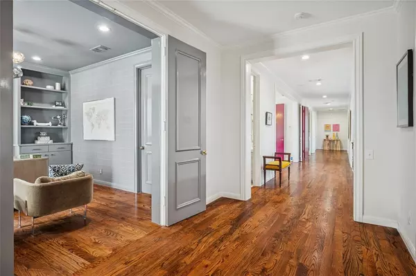 Dallas, TX 75230,7215 Lavendale Circle