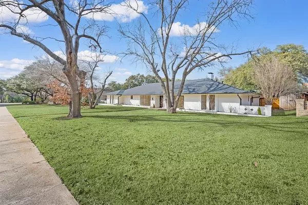 Dallas, TX 75229,3945 Shady Hill Drive