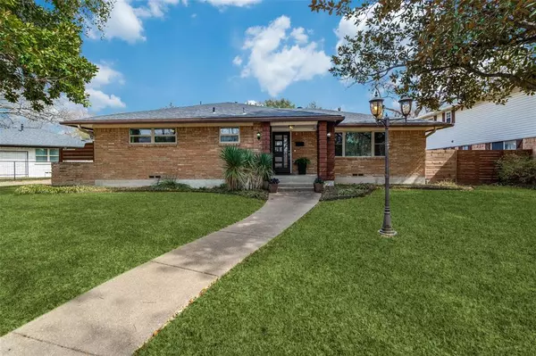 Dallas, TX 75218,11836 Duxbury Drive