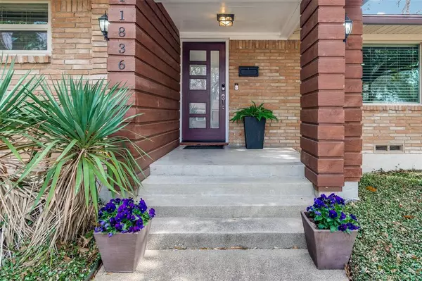 Dallas, TX 75218,11836 Duxbury Drive