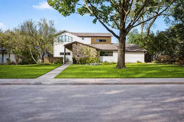 Dallas, TX 75238,9747 Broken Bow Road