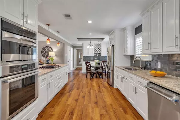 Dallas, TX 75230,7424 Meadow Oaks Drive