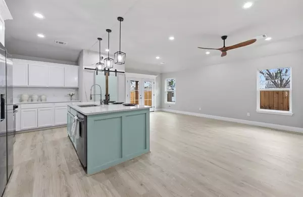 Fort Worth, TX 76109,2612 Mission