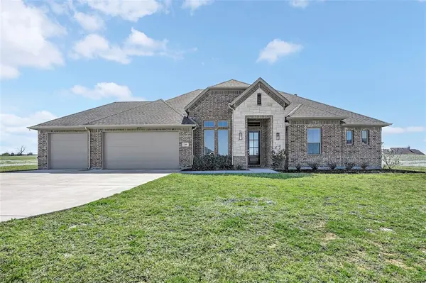 209 Basalt Lane, Reno, TX 76020