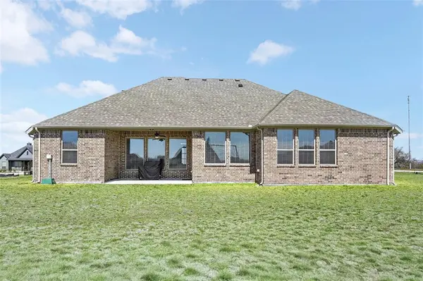 209 Basalt Lane, Reno, TX 76020